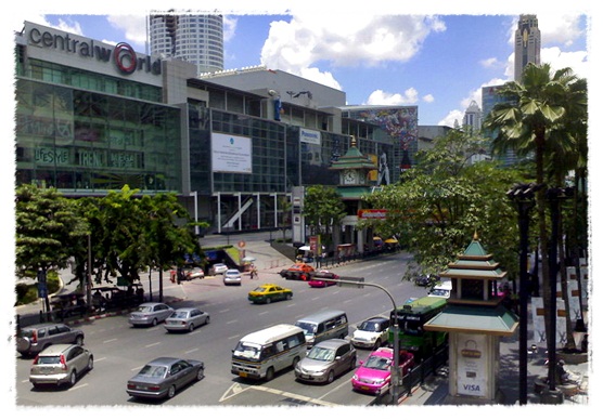 vans store central world bangkok