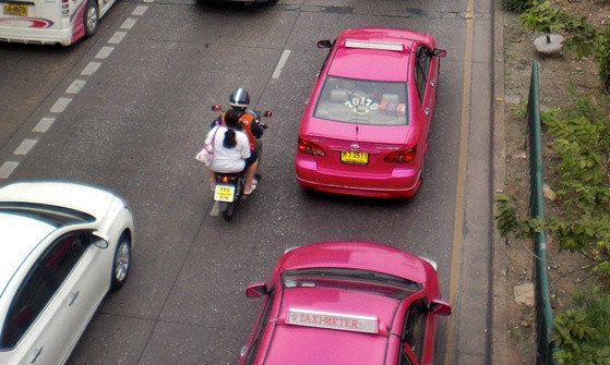 pink taxis bangkok