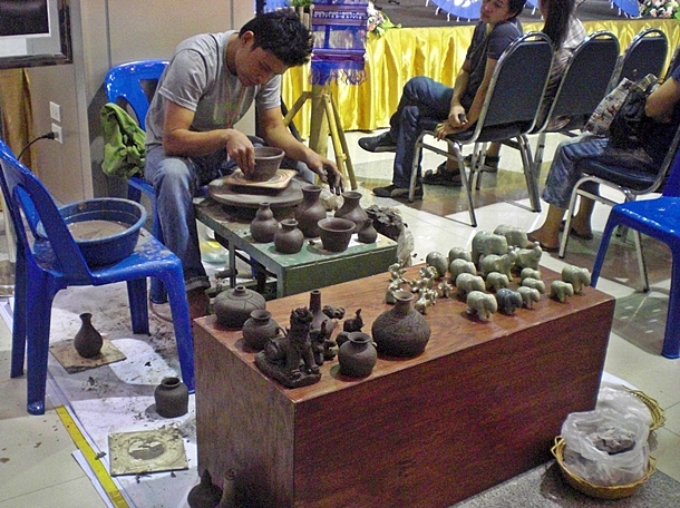 Display of pottery throwing at Season of Chiang Mai Brand Fair