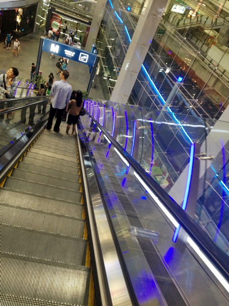 terminal 21 escalators 2