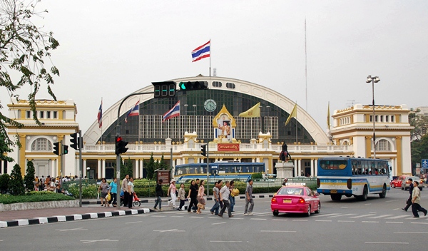 hua lamphong train station bangkok 2008