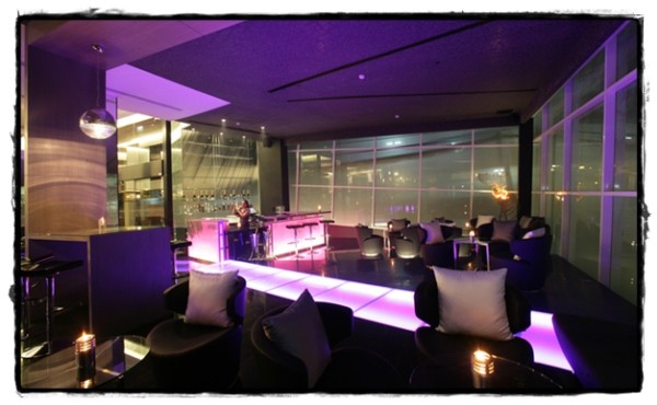 Asqu Bar Radisson Suites Bangkok