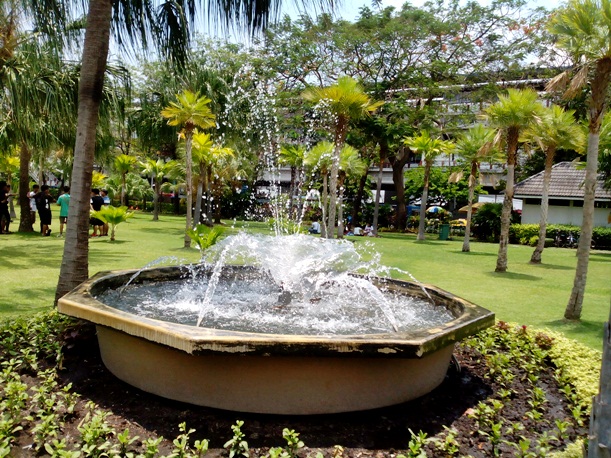 Chatuchak Park fountain