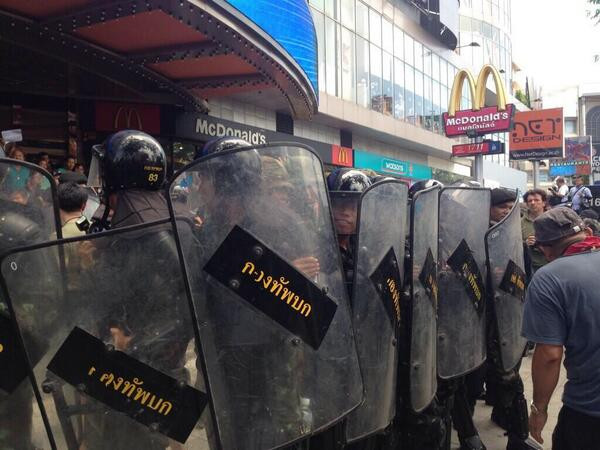 thai military anti coup protesters bangkok ratchayothin