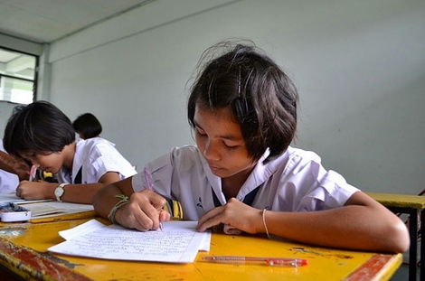 teaching language school thailand