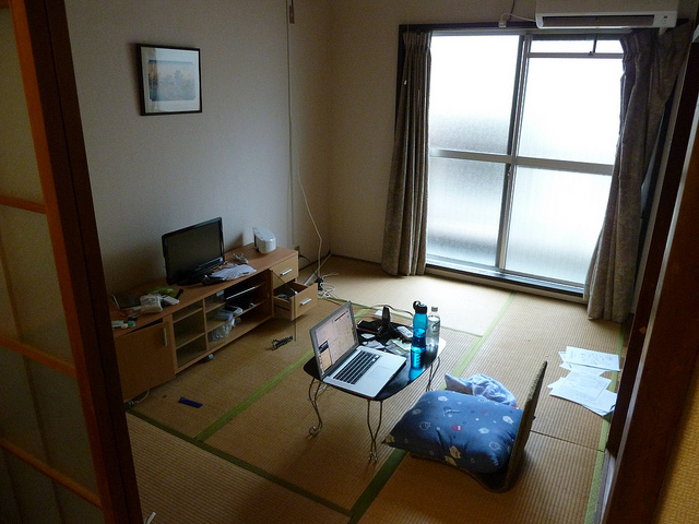 tatami room japanese apartment