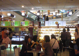 in and out cafe bangkok