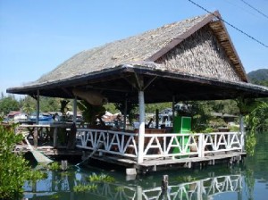 baan-rim-nam-koh-chang