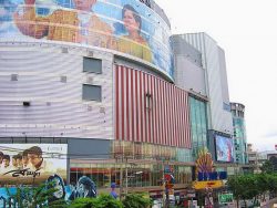 major ratchayothin movie theater