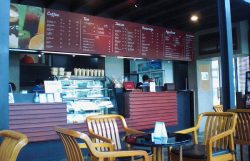 cafe au lac2