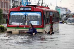 flood bangkok 2