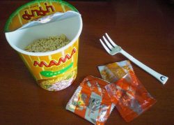 mama noodles