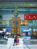 suvarnabhumi airport statue