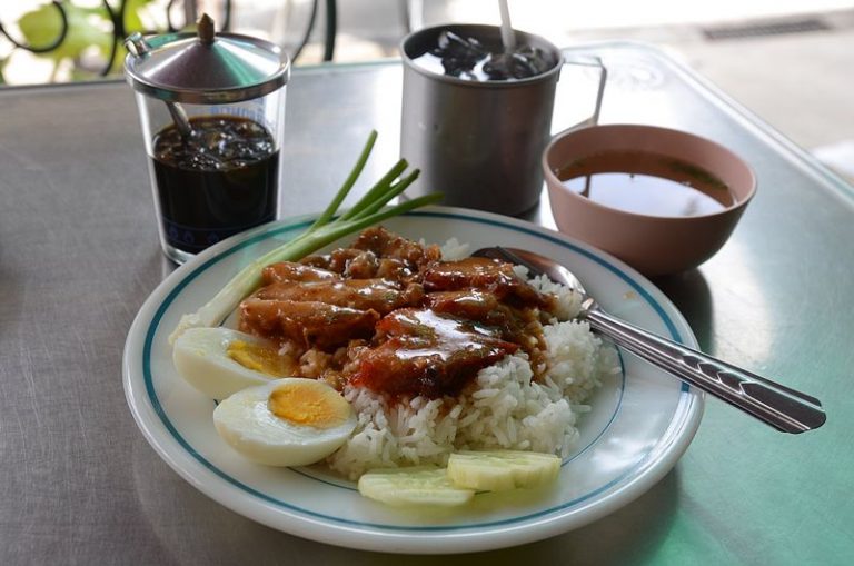 What is Khao Moo Daeng and Can You Eat It?