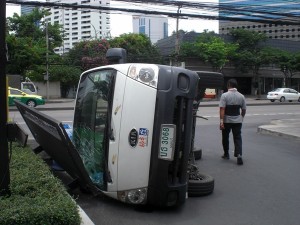 traffic accident thailand 2