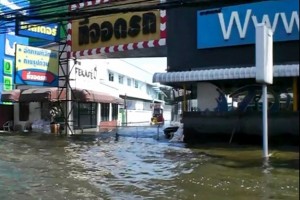 flash floods northern thailand