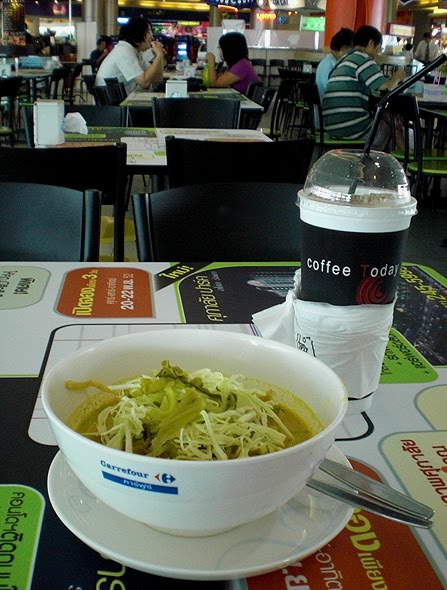 noodles at bangkok food court