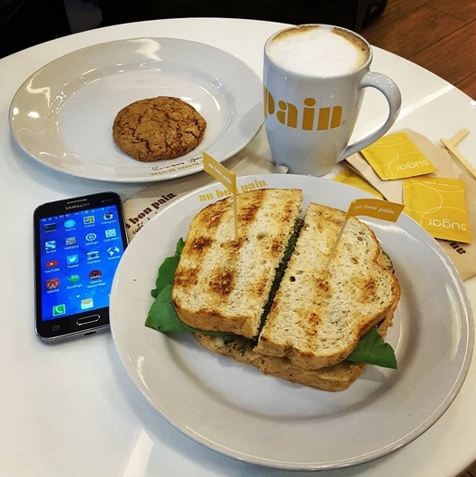 au bon pain bangkok no free wi-fi